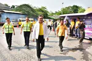 ปลัดกระทรวงคมนาคม ตรวจเยี่ยมหน่วยบริการร่วมคมนาคม จ.สุพรรณบุรี